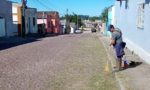 Prefeitura realiza roçado em ruas e áreas públicas do município